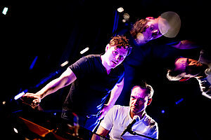 Hoftheater // Gastspiel: Unterm Junimond