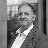 Michael Schröder, Kanzler und Geschäftsführer der Alanus Hochschule Michael Schröder ist Kanzler und Geschäftsführer der Alanus Hochschule