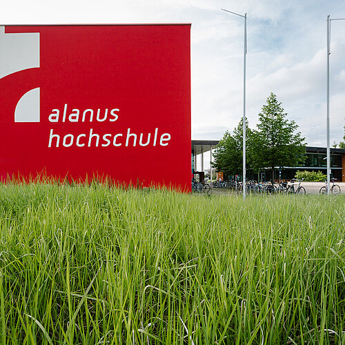 Wirtschaft plus Kunst studieren: 15 Jahre BWL an der Alanus Hochschule 