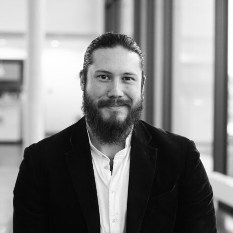 Gerhard Henseler schwarz weiß Porträt