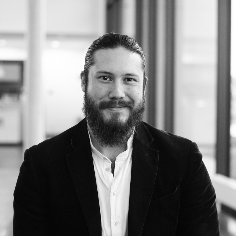 Gerhard Henseler schwarz weiß Porträt