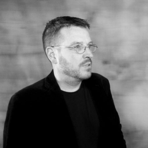 Profilbild Swen Geiss ist Professor für Architektur und Ressourcen am Fachbereich Architektur der Alanus Hochschule für Kunst und Gesellschaft