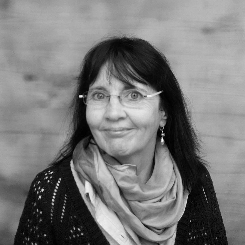 Porträtfoto in schwarz-weiß von Beatrice Dietz