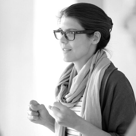 Porträtfoto in schwarz-weiß von Nina Engelhard