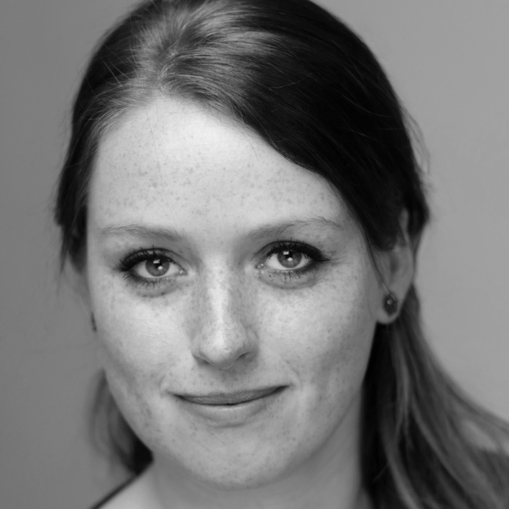 Porträtfoto in schwarz-weiß von Sina Harnacke