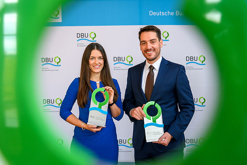 Annika_Trappmann_und_Hugo_Trappmann_Blechwarenfabrik_Limburg_und_Alumna_der_Alanus_Hochschule_im_Bachelorstudiengang_BWL_Wirtschaft_neu_denken