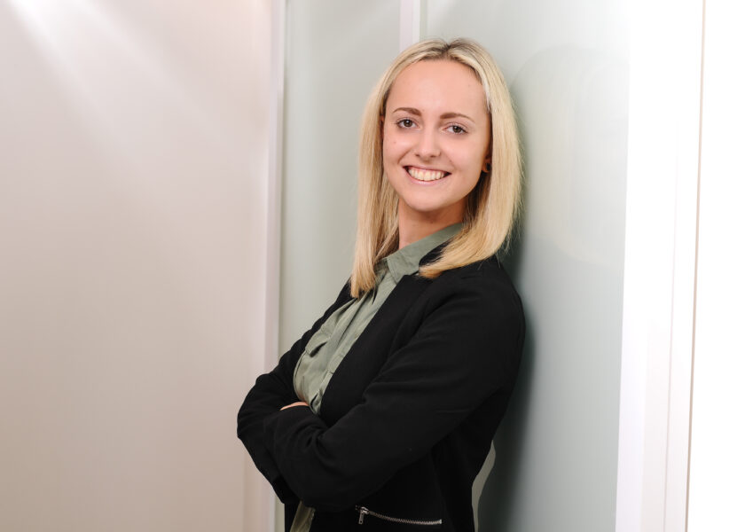 Julia Schäfer ist als Einrichtungsleitung tätig.