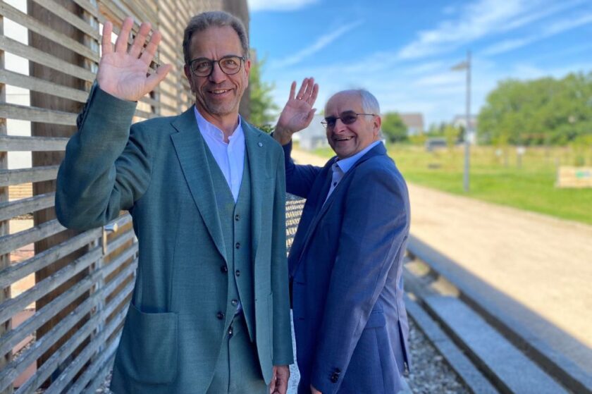 Foto: Thomas Maschke (links) übernimmt von Hans-Joachim Pieper das Amt des Rektors © Alanus Hochschule