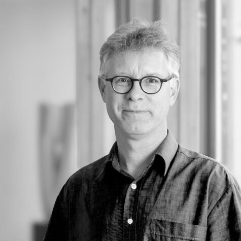 Prof. Dr.  Benjamin  Bembé