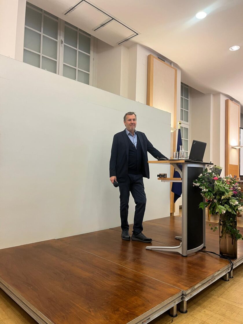 e386b483-ac94-4145-90a1-c8724c7c3c65