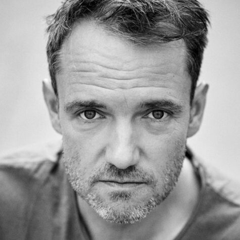 Prof. Dominik Schiefner