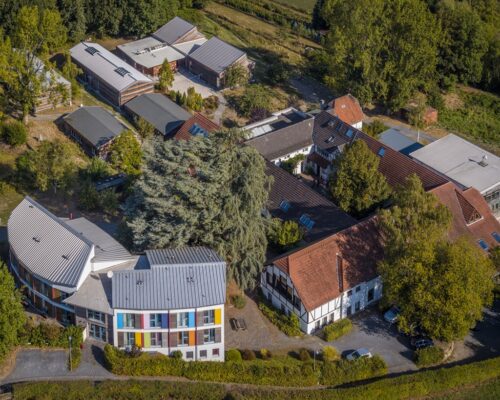Semestererffnung an der Alanis-Hochschule am 17.09.18

© Volker Lannert

Originalfilename: DJI_0130-Pano