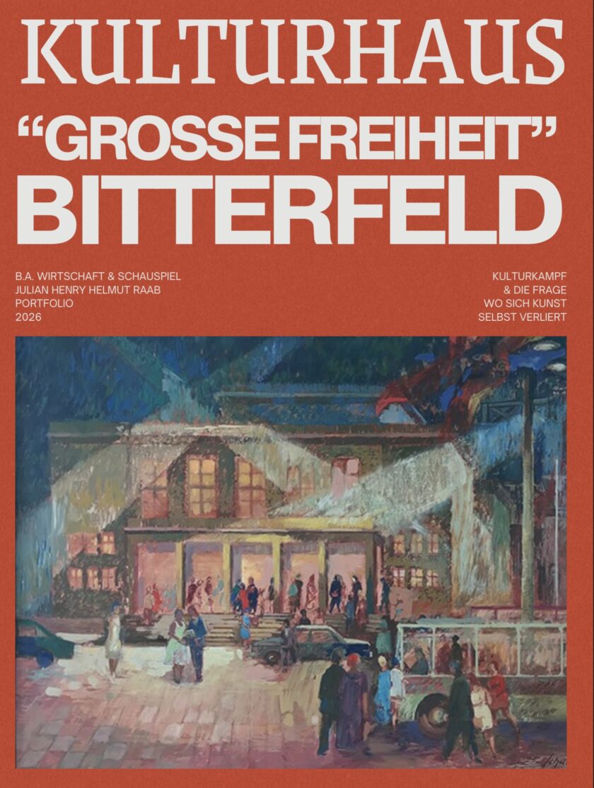Plakat mit rotem Hintergrund für das Kulturhaus „Grosse Freiheit“ in Bitterfeld. Oben stehen große weiße Überschriften, darunter kleinere Informationen zu Studi